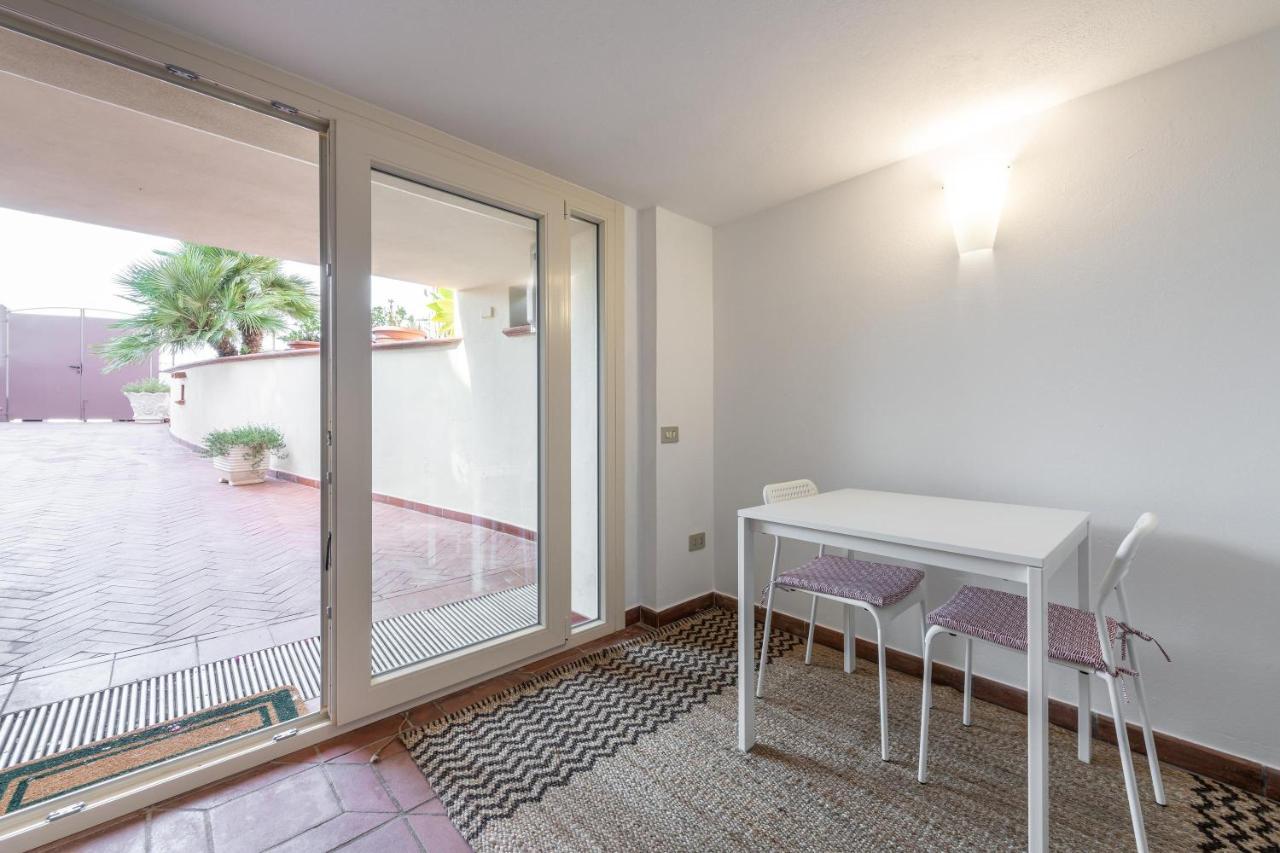La Casa Davanti Al Mare Quartu Sant'Elena Luaran gambar
